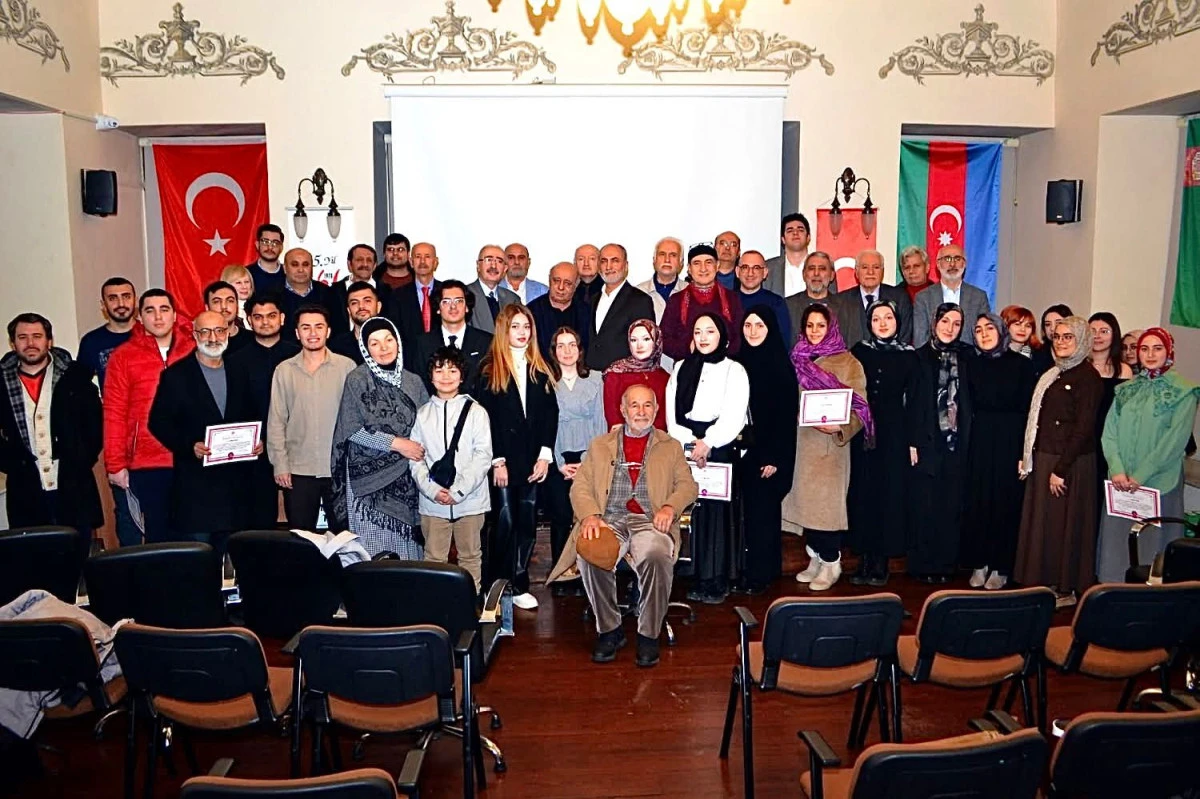 GEN&Ccedil; YAZARLAR BELGELERİNİ USTALARDAN ALDILAR