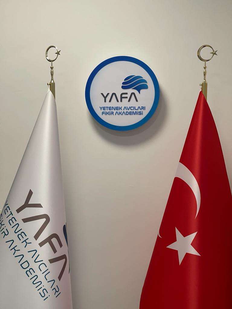 Erzurum Palan Otel Turizm Koordinat&ouml;r&uuml; ve Palan  Belek Genel M&uuml;d. Yrd. Ali G&uuml;ney&rsquo;den Yafa Direkt&ouml;r&uuml; Prof. Mevl&uuml;t &Ouml;zben&rsquo;e nezaket ziyareti