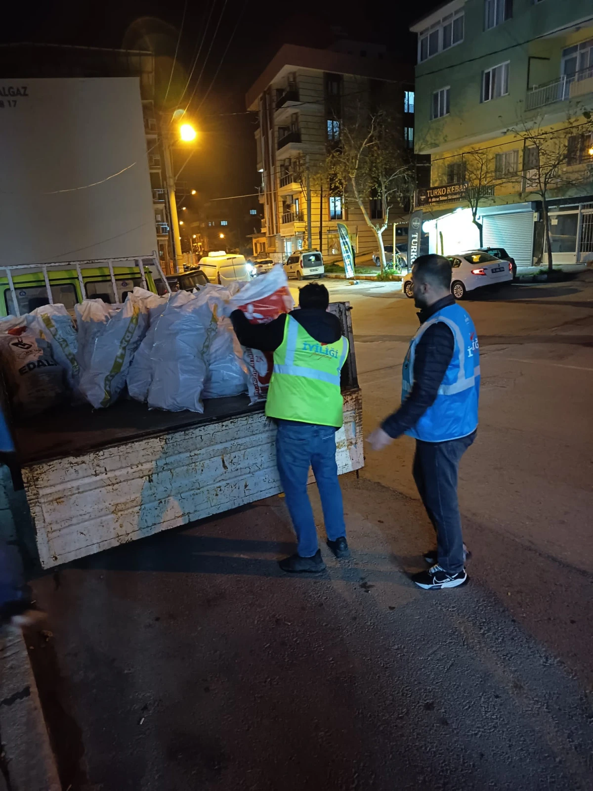 İZBAYDER&rsquo;den Bayraklı&rsquo;da &ldquo;İyilik Devrimi&rdquo;: Yardımın &Ouml;tesinde, Geleceği İnşa Eden Bir Vizyon