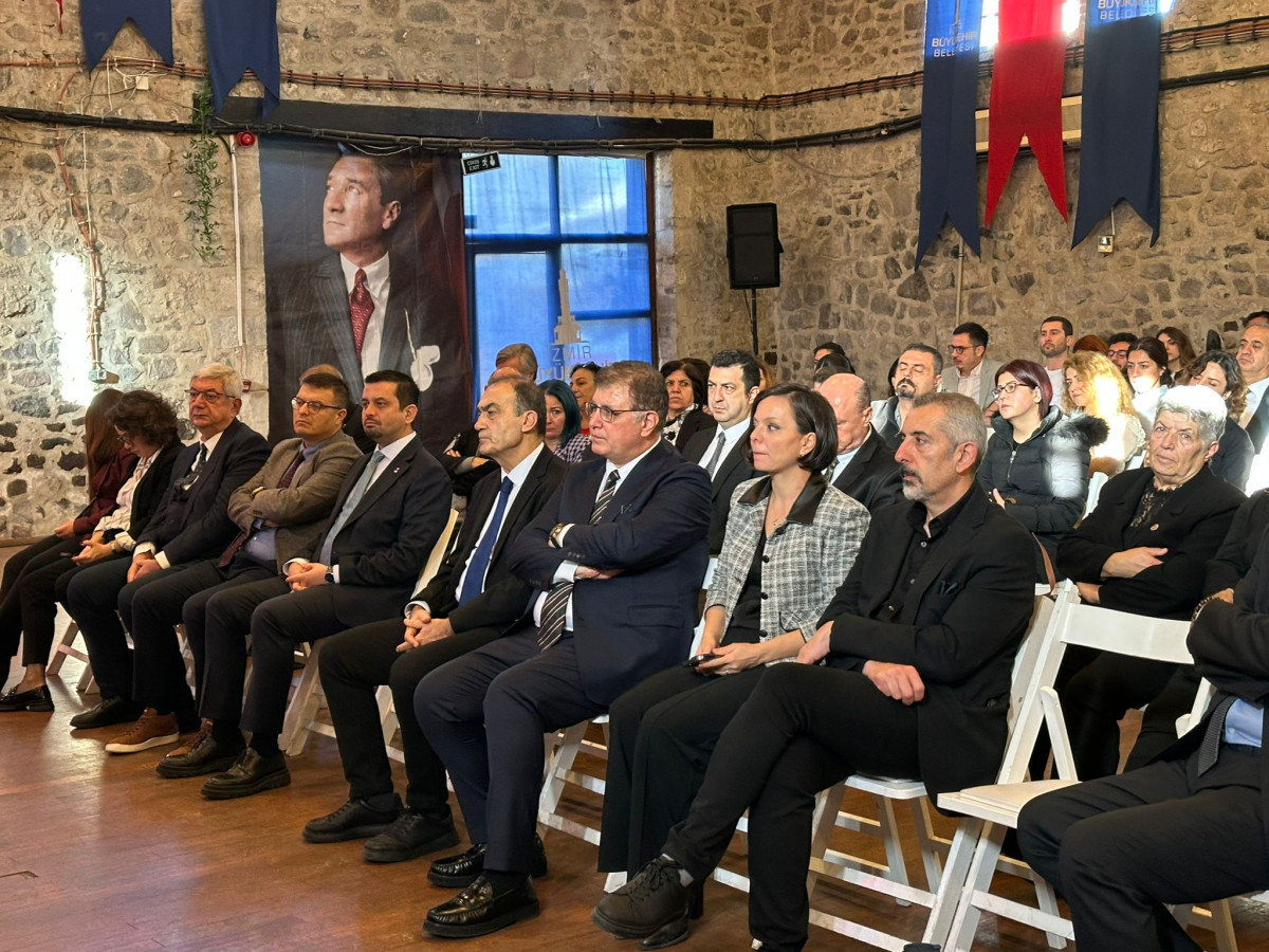 İzmir’de Sağlıklı Kent İzmir Konulu Programda Uyuşturucu ile Mücadele Mesajı Verildi