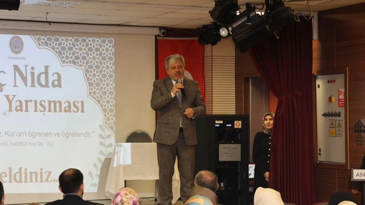 S&uuml;reyya Aydın&rsquo;dan Gen&ccedil; Hafızlara Tebrik