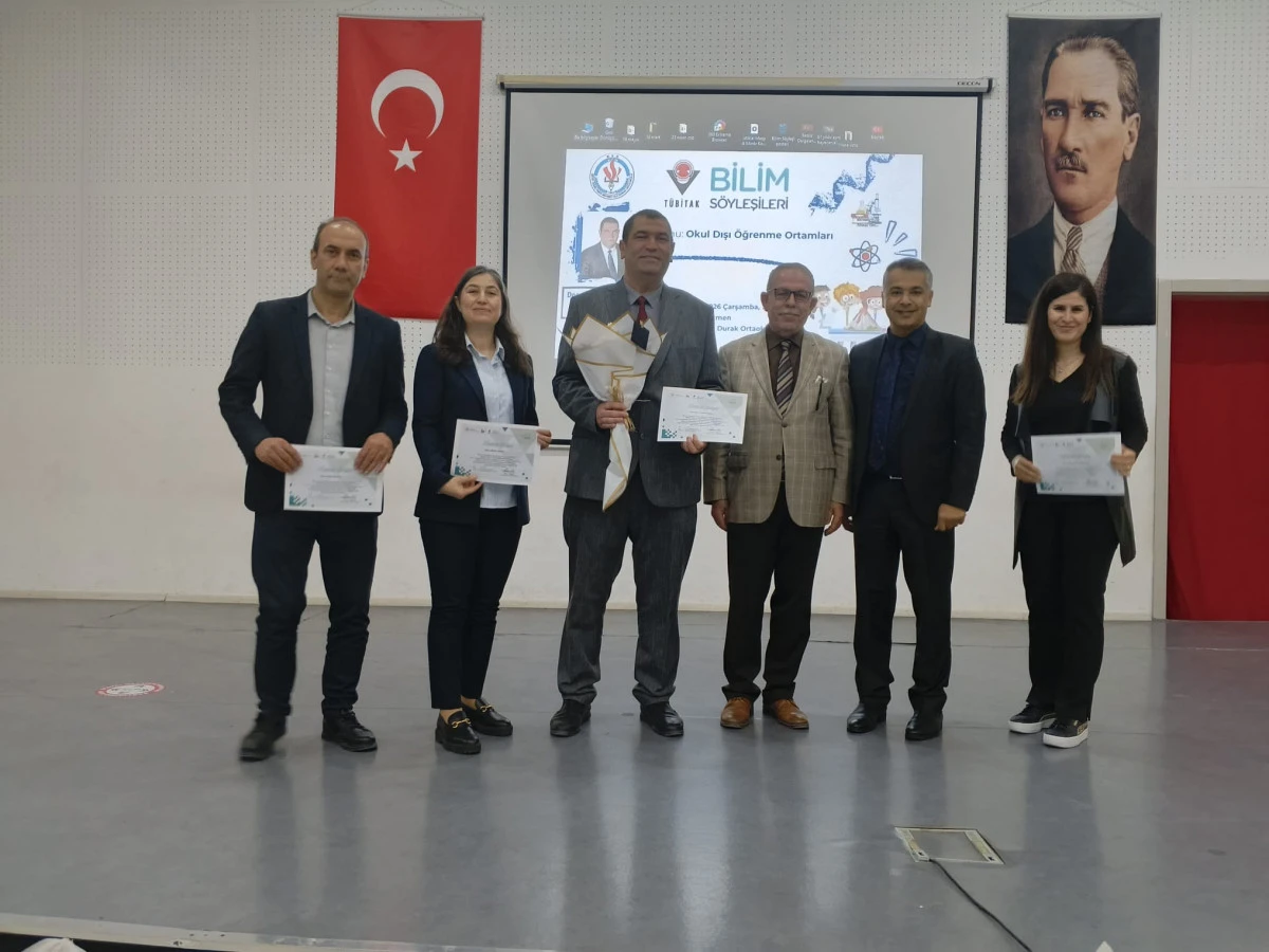 T&Uuml;BİTAK Bilim S&ouml;yleşileri kapsamında, Şehit &Ouml;ğretmen Mehmet Ali Durak Ortaokulu akademik bir buluşmaya ev sahipliği yaptı.