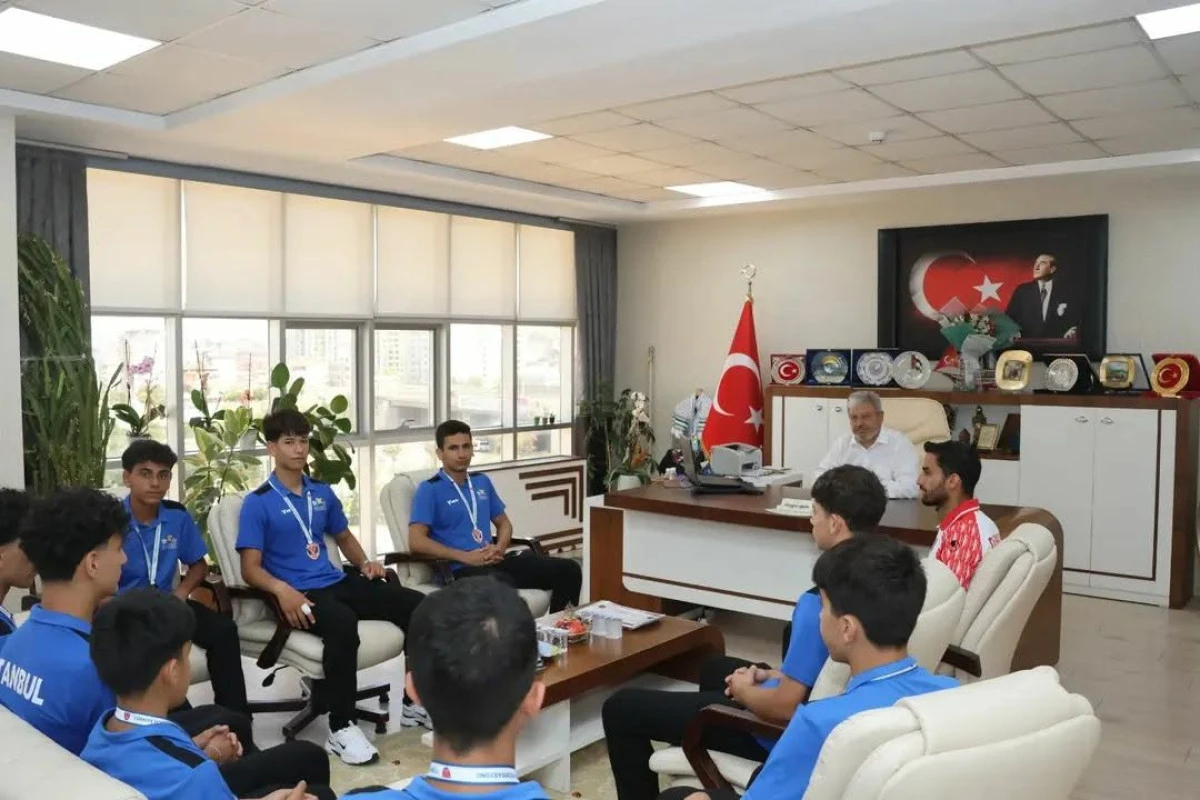 T&Uuml;RKİYE &Uuml;&Ccedil;&Uuml;NC&Uuml;S&Uuml; OLAN &Ouml;ĞRENCİLERİMİZİ AĞIRLADIK